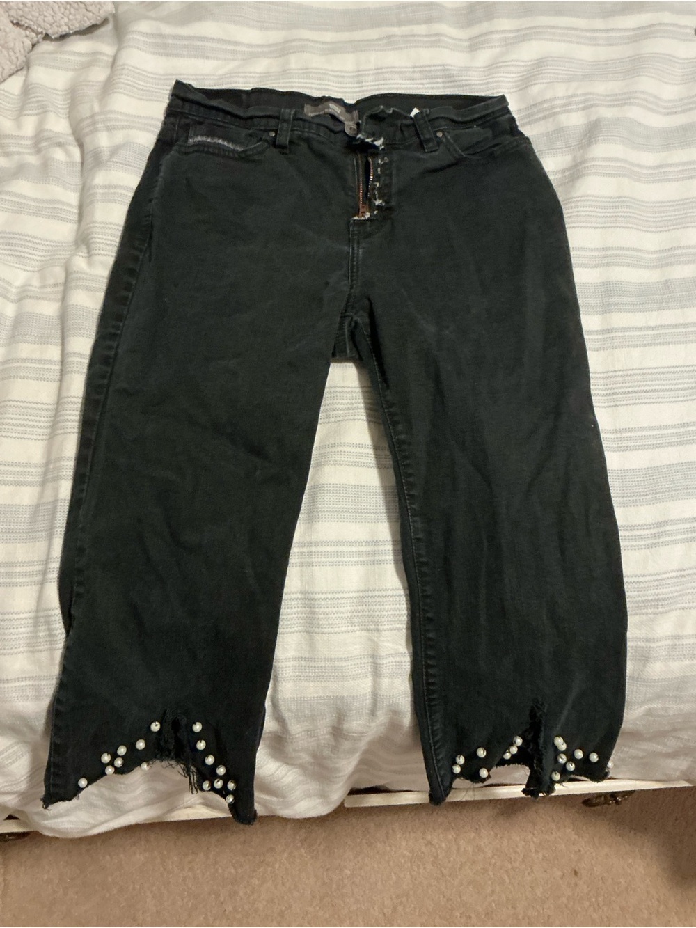 Levi's Black Cropped Jeans with Pearl Hem Detail
